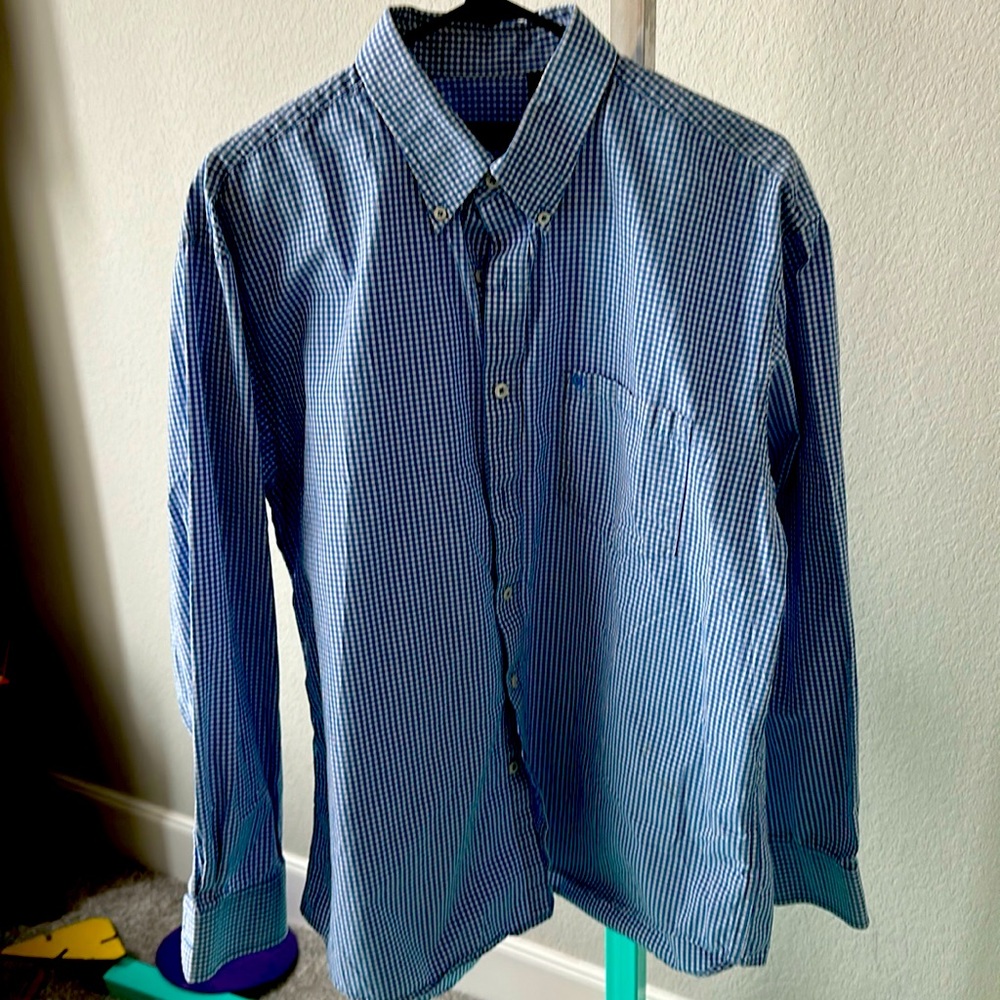 Men’s IZOD long sleeve cotton button down blue gingham